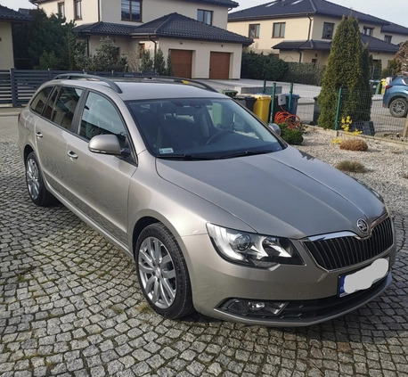 Skoda Superb cena 53999 przebieg: 237730, rok produkcji 2015 z Świeradów-Zdrój małe 79